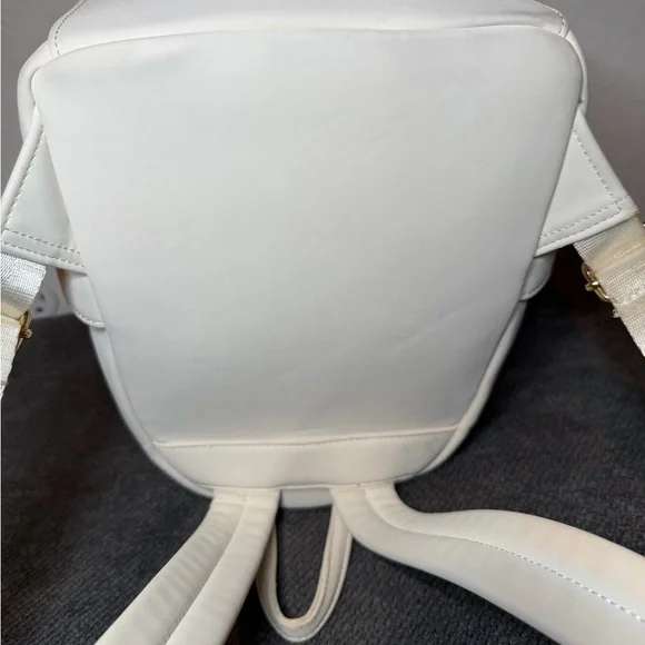 Loungefly Harry Potter Golden Snitch Quilted Mini Backpack - Picture 9 of 11